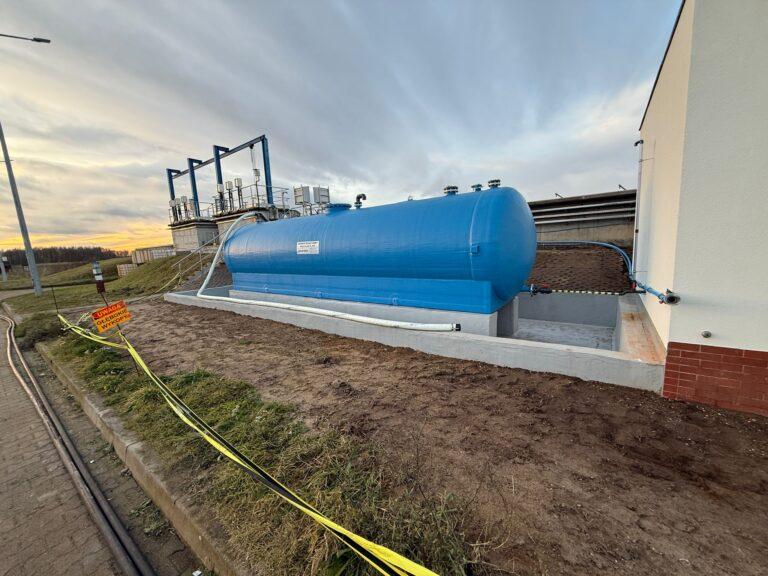 Modernisierung der Stahlbetonwanne des PIX-Behälters sowie Modernisierung der Fassade des Gebäudes der technologischen Wasserpumpstation auf der Kläranlage in Henrykowo